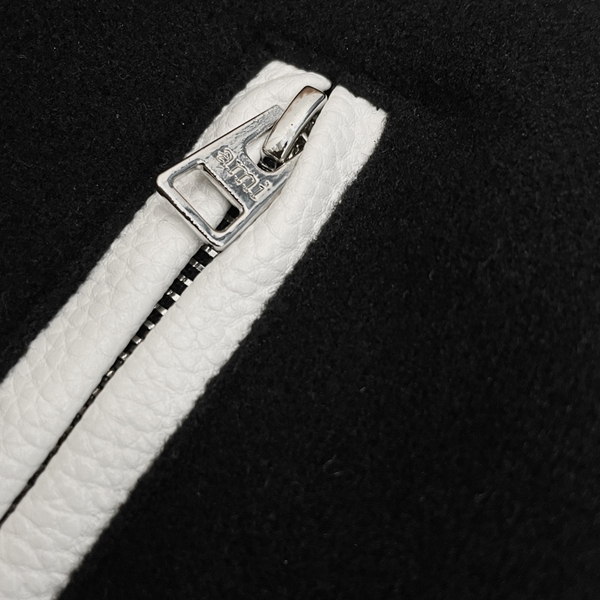 ブランドジャケット角部分ディテール